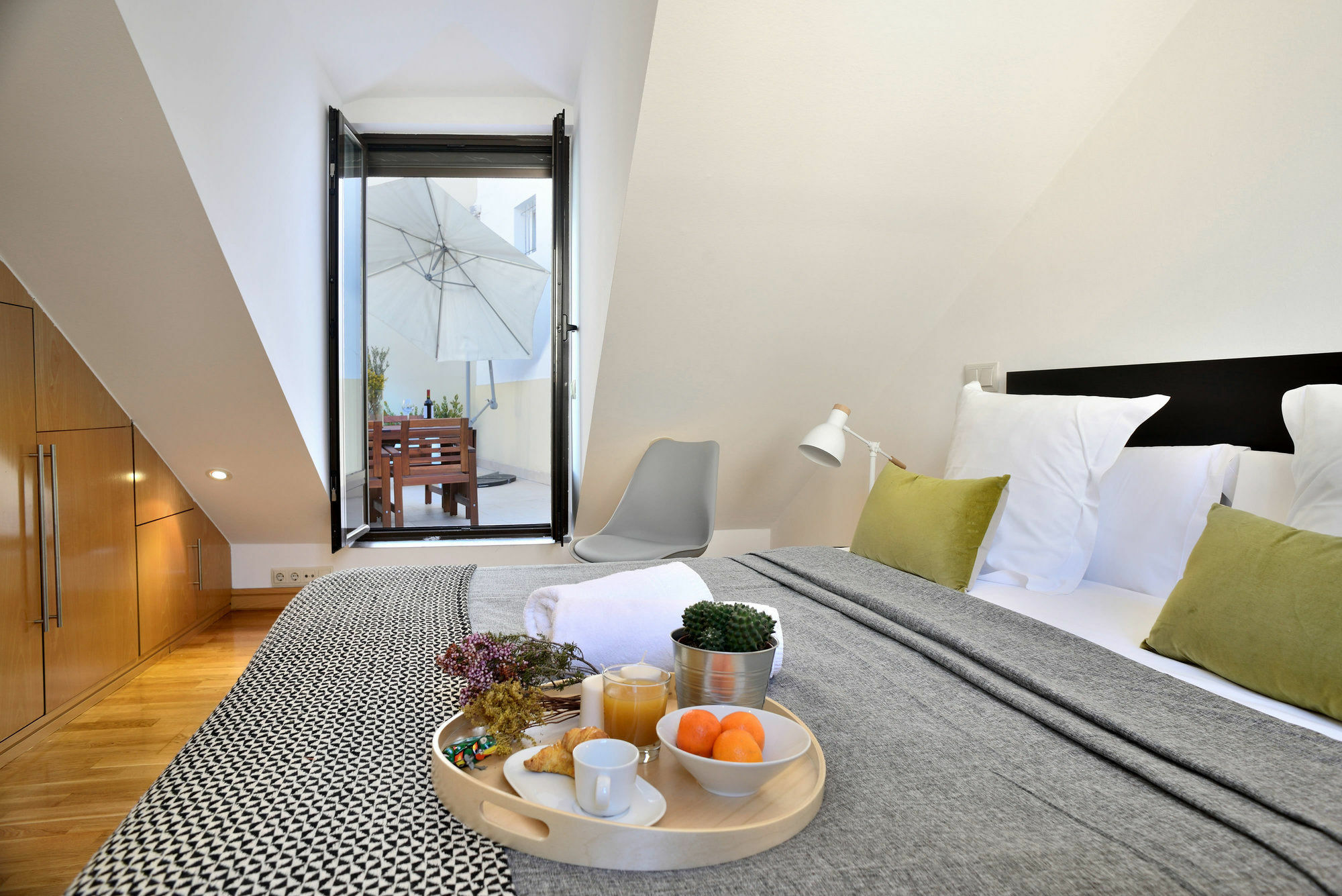 Aspasios San Mateo Boutique Apartments Madrid Exterior photo